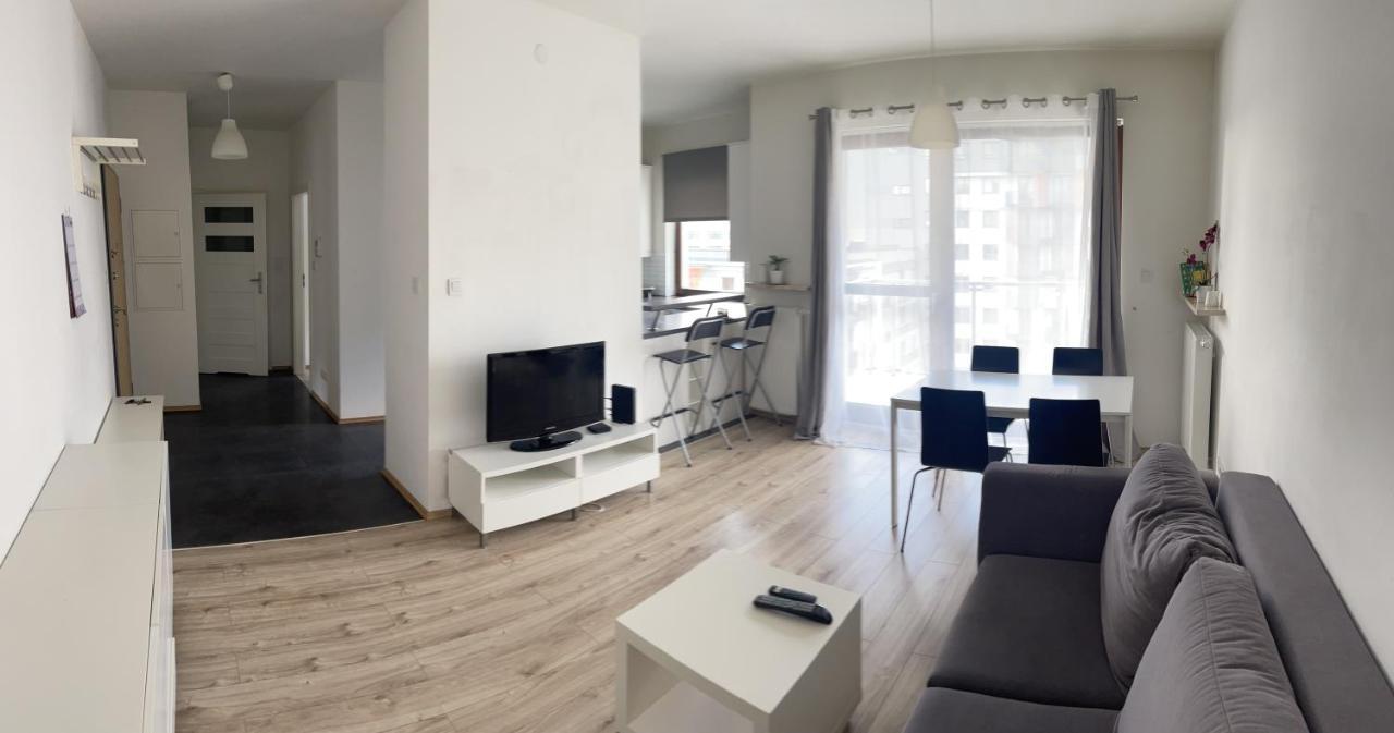 Apartament Apartament Obrzezna Airport Warszawa Zewnętrze zdjęcie
